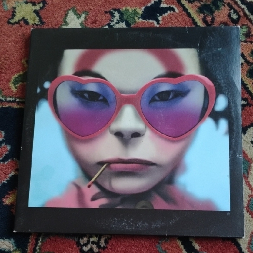 Gorillaz Humanz Vinyl Record Heart-Shaped Sunglasses Album Cover Art